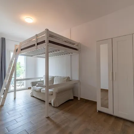 Rf 1 Summer House Apartment